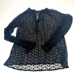 UEC Express black lace front button blouse size medium